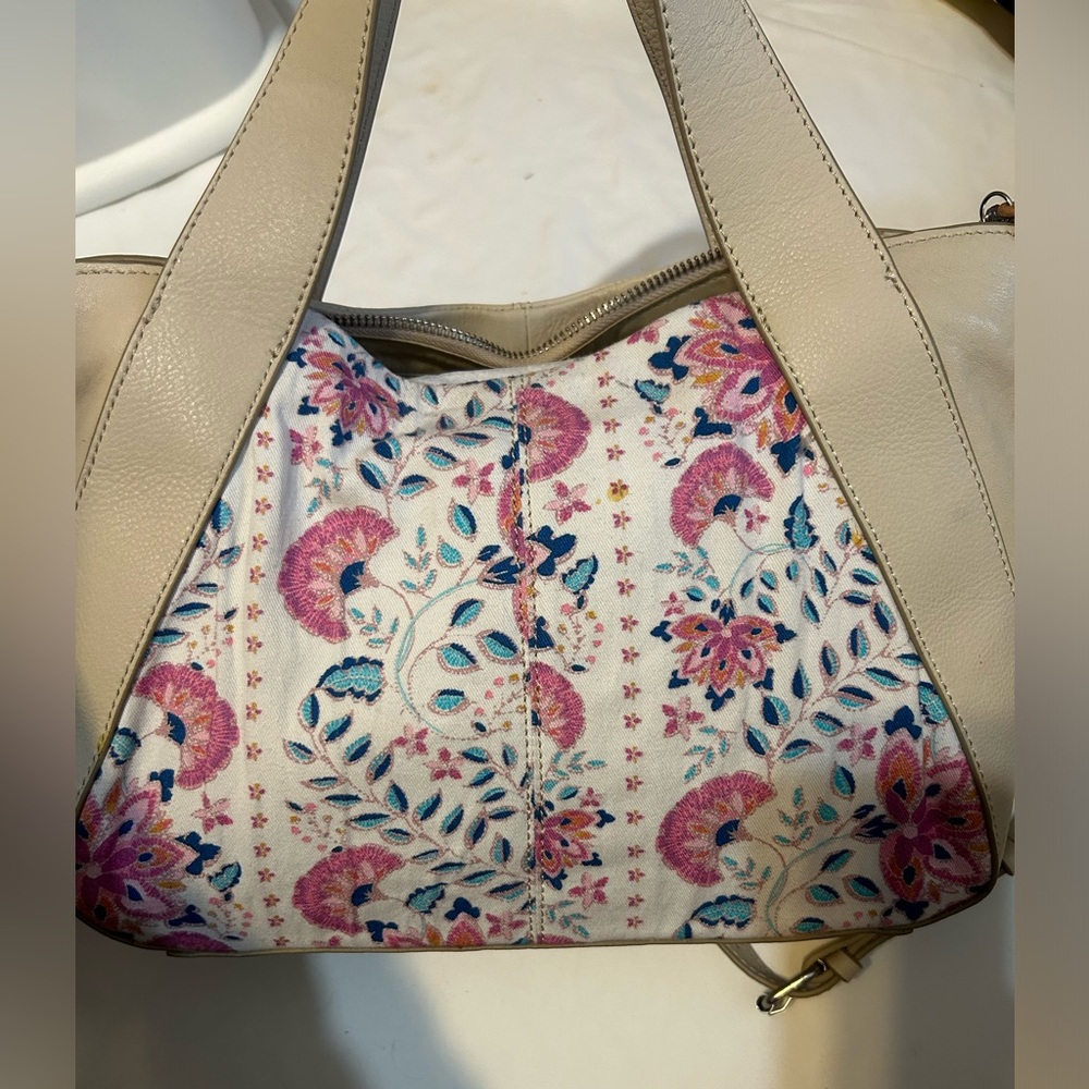 Lucky Brand Genuine Leather & Fabric Floral hHandbag NWT - Picture 2 of 10